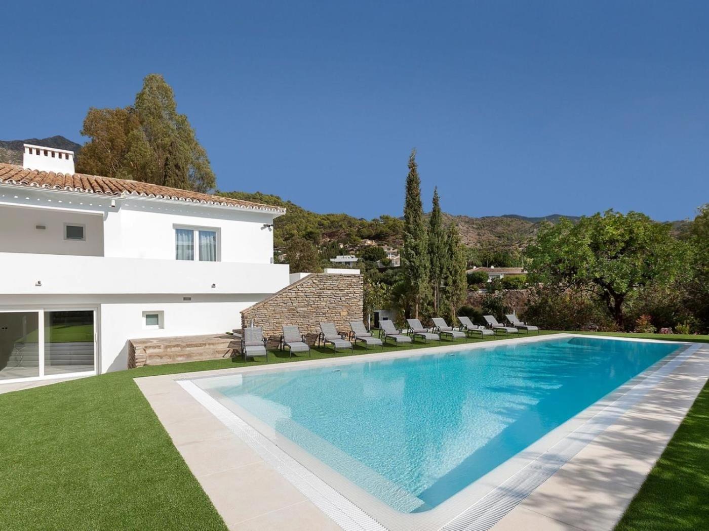 Luxury By Lodgerstrip Budget Holidays Marbella