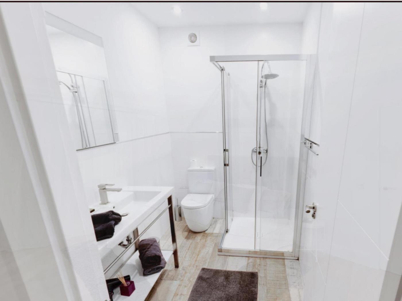 Willa Luxury By Lodgerstrip Budget Holidays *