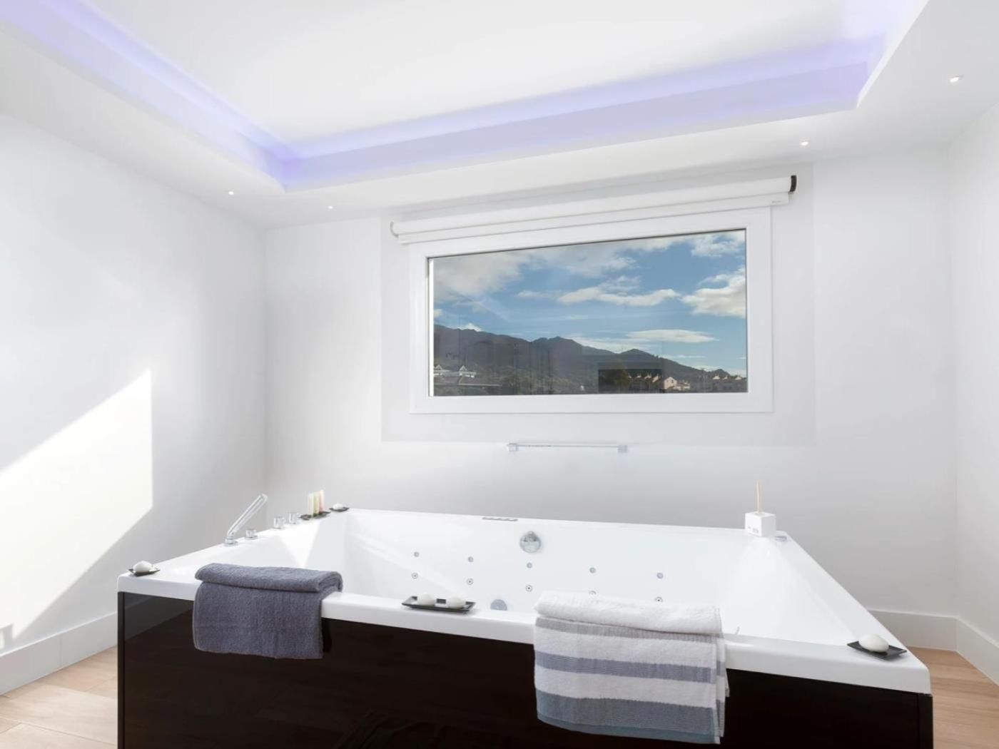Luxury By Lodgerstrip Budget Holidays Willa Marbella